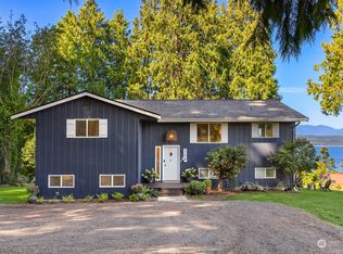 25205 Pioneer Way NW, Poulsbo, WA 98370