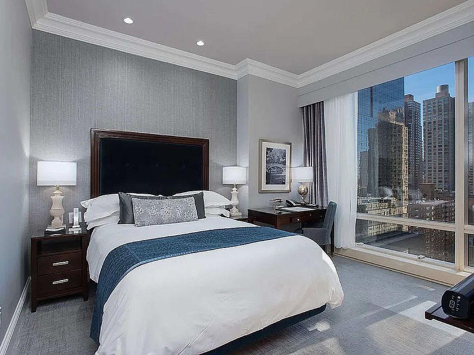 1st image of 1 Central Park W #1712