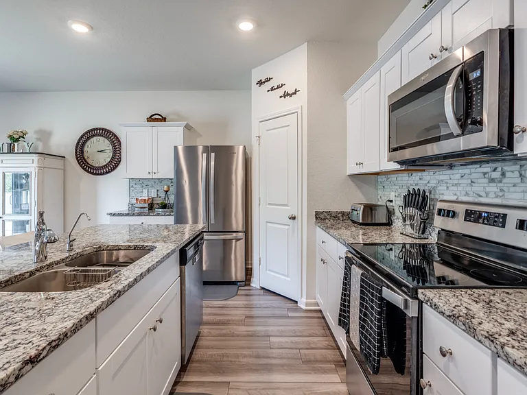 5628 Pearl Mdw — Photo 7
