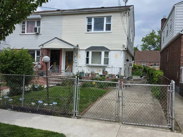12023 194th St, Saint Albans, NY 11412
