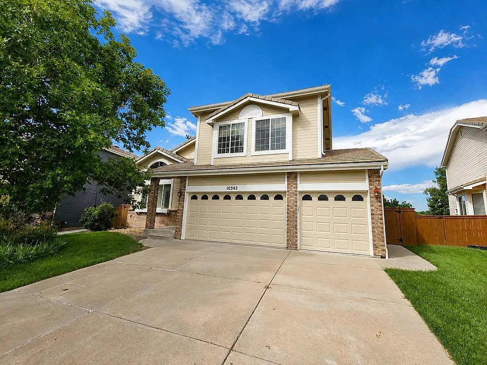 10242 Jill Ave