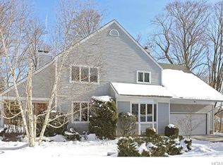 15 Avondale Ct, Briarcliff Manor, NY 10510