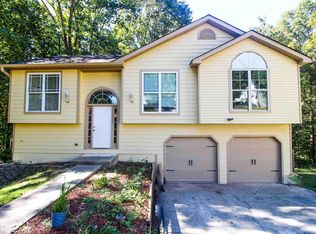 3925 Deaton Rd, Flowery Branch, GA 30542