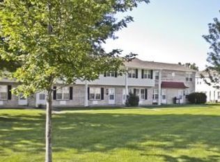524 E 16th St #6950, Grand Island, NE 68801