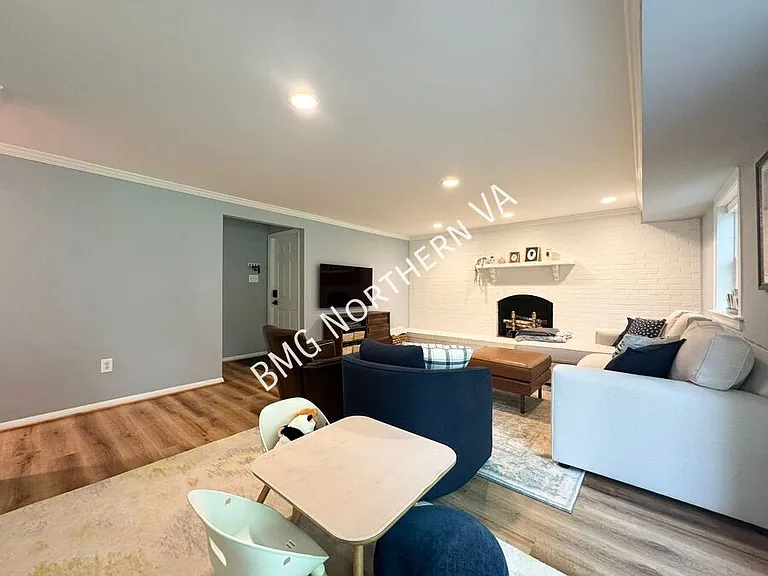 404 Onondio Cir SE — Photo 14