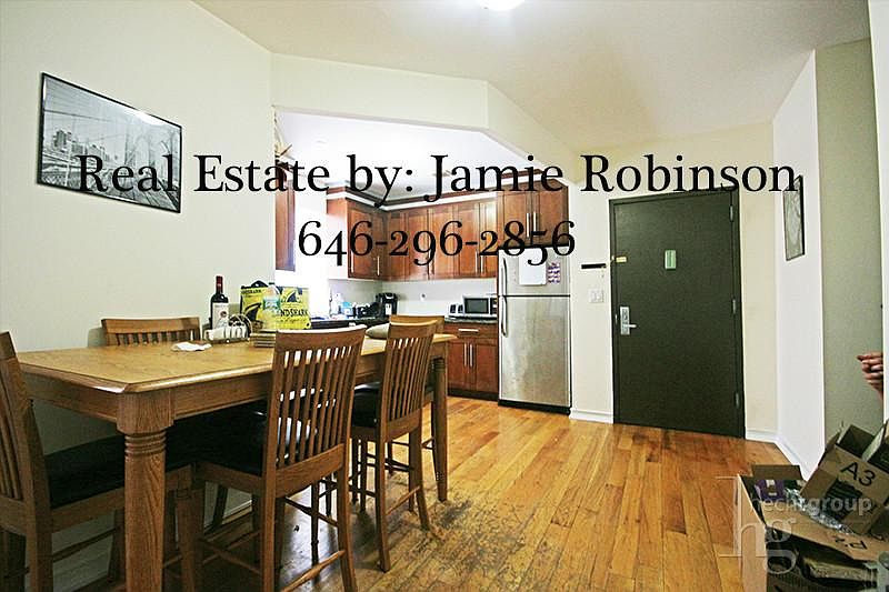1st image of 2516 30th Dr APT 1R