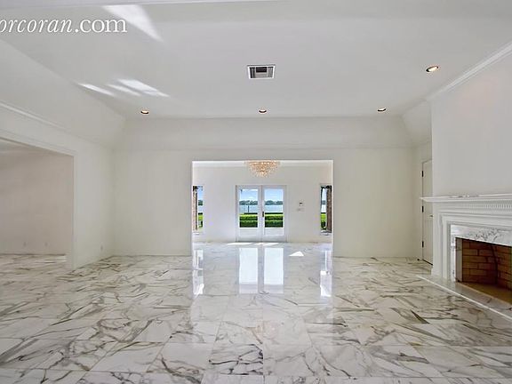 3rd image of 5201 S Flagler Dr