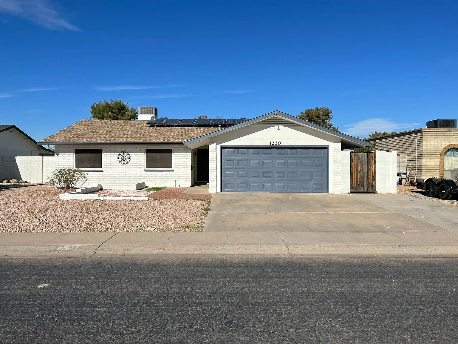 3 bed, 1804 sqft, $2,200 — Photo 1