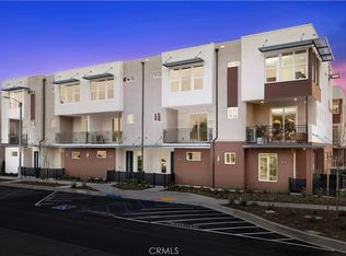 648 E 4th St, Pomona, CA 91766