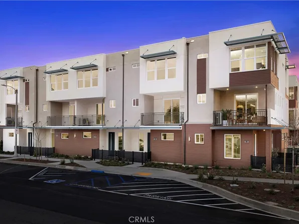 648 E 4th St, Pomona, CA 91766