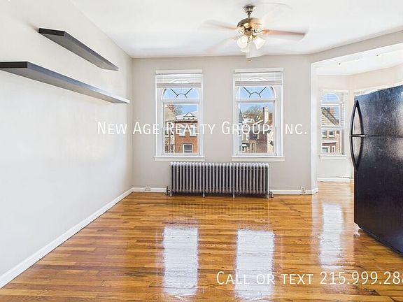 4th image of 922 S Saint Bernard St #3