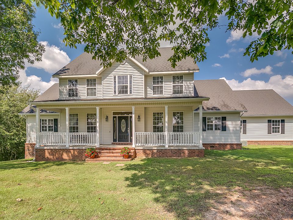 1st image of 12735 Red Oak Dr #2055
