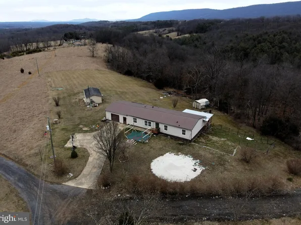 801 Matt Jack Trl, Berkeley Springs, WV 25411