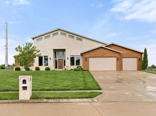 3419 Fox Grape St, Springfield, MO 65804
