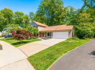9726 Dellford Ct, Burke, VA 22015