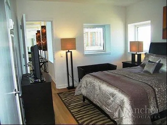 Rented by Anchor Associates | media 6