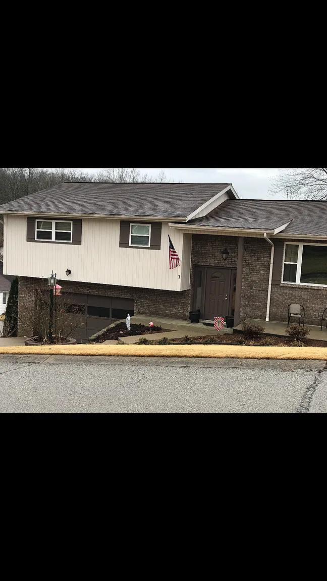 1 Robin Ln photo 1