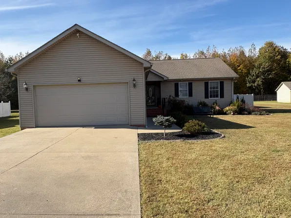 321 Chadwick Dr, Paducah, KY 42003
