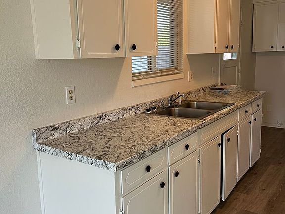 5th image of 912-914 Olympic Ave #912