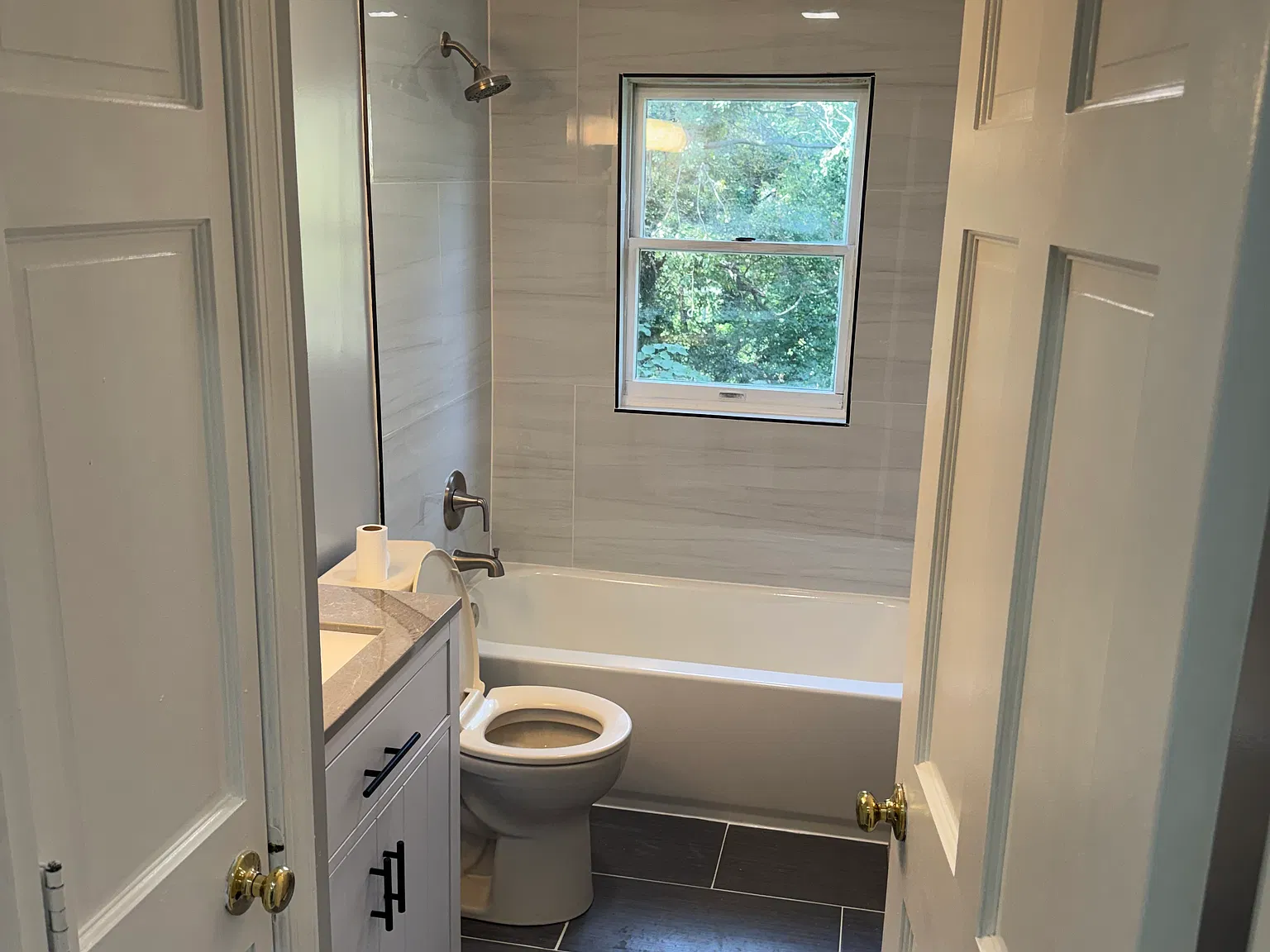 3 bed, 1400 sqft, $3,000 — Photo 4