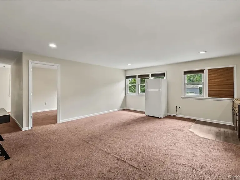 281 Old Haverstraw Rd — Photo 30