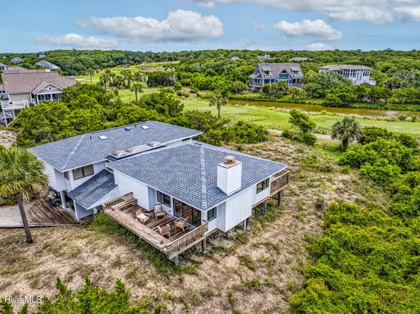 12 Royal Tern Court, Southport, NC 28461