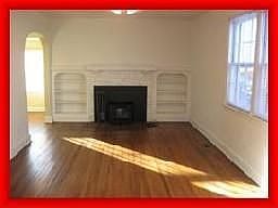 1st image of 103 W McKnight Dr