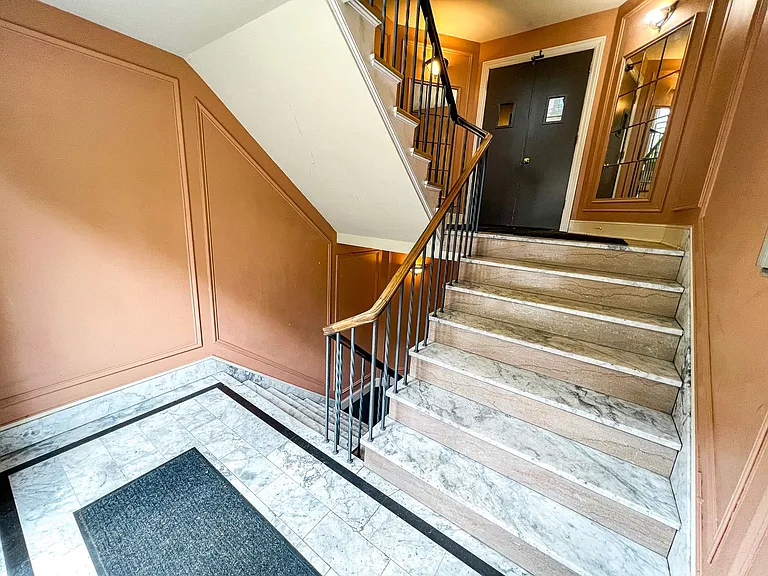 Embassy Apartments — Photo 34