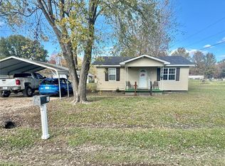 61 Hallmark Rd, Poplar Bluff, MO 63901