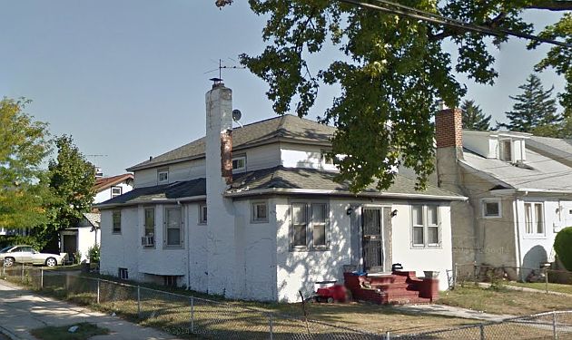 1st image of 221 109th Ave