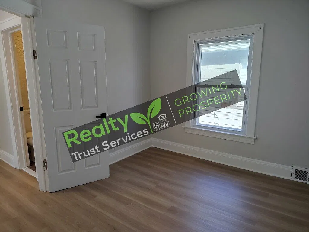 3573 West 120th Street Upper, Cleveland, OH 44111, US — Photo 2
