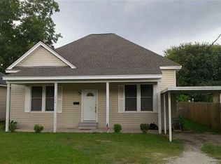 1926 6th St, Port Neches, TX 77651