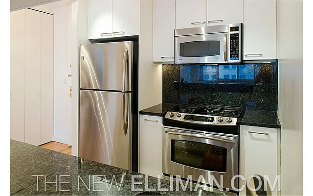 Rented by Douglas Elliman | media 35