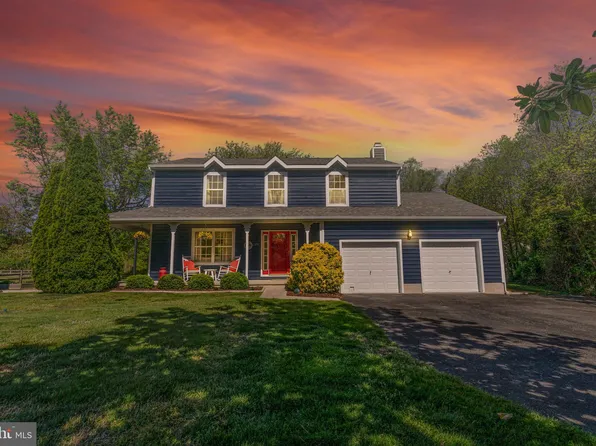 324 Five Farms Dr, Stevensville, MD 21666