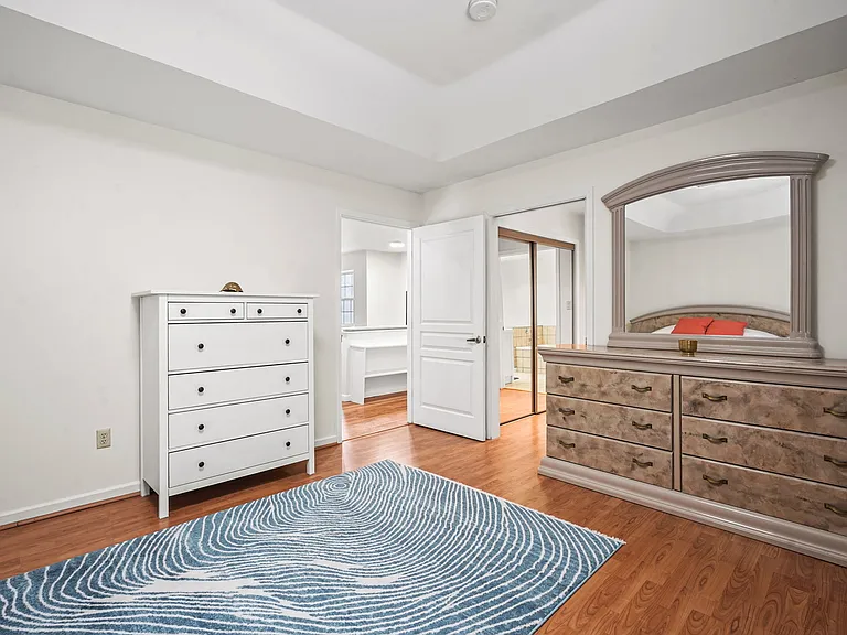 7 Sanctuary Dr — Photo 12