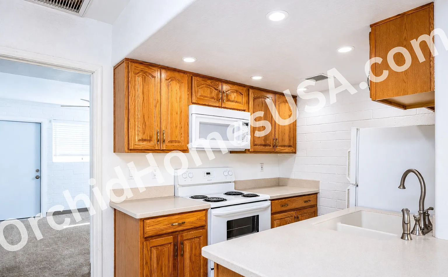 505 W 10th St — Photo 1
