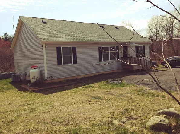 5 Silver St, Wilbraham, MA 01095