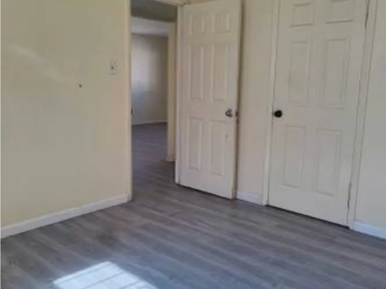820 Ortiz Dr SE #A — Photo 1