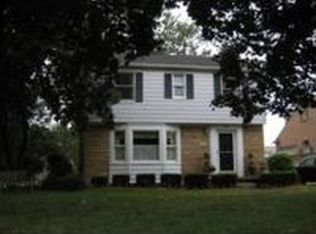 973 Westchester Rd, Grosse Pointe Park, MI 48230