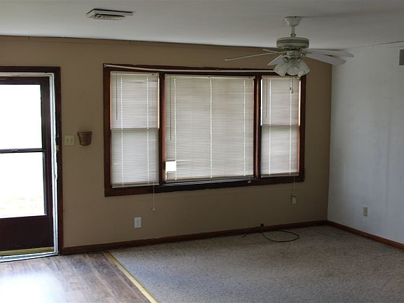 2nd image of 8648 N Us Highway 31