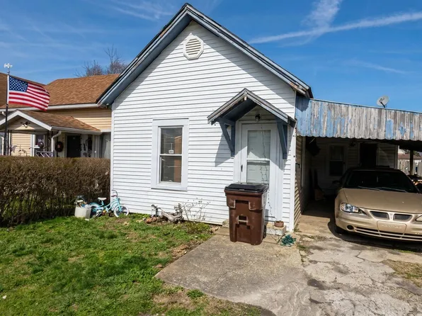 307 W Parkway Dr, Cambridge City, IN 47327