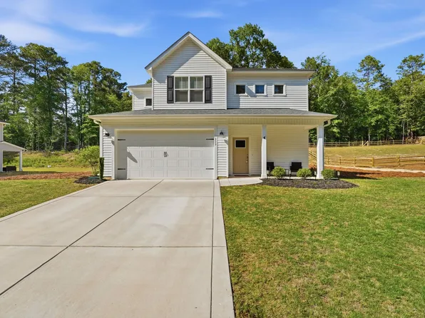 222 Brisbane Dr, Aberdeen, NC 28315
