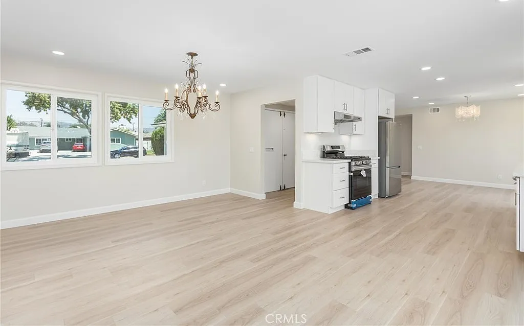 3 bed, 1268 sqft, $3,800 — Photo 4