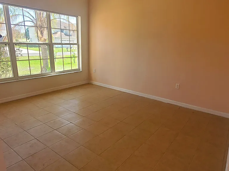 148 Columbia Dr — Photo 18