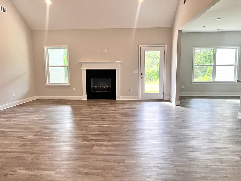 8024 Climbing Ivy Ct — Photo 4