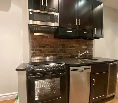 Rented by Highline Residential | media 6