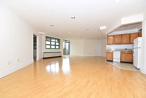 Rented by Keller Williams NYC | media 13