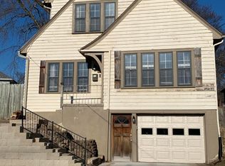 1115 Cedar St, Muscatine, IA 52761