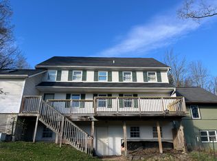 851 Woods Hollow Rd #A, Westford, VT 05494