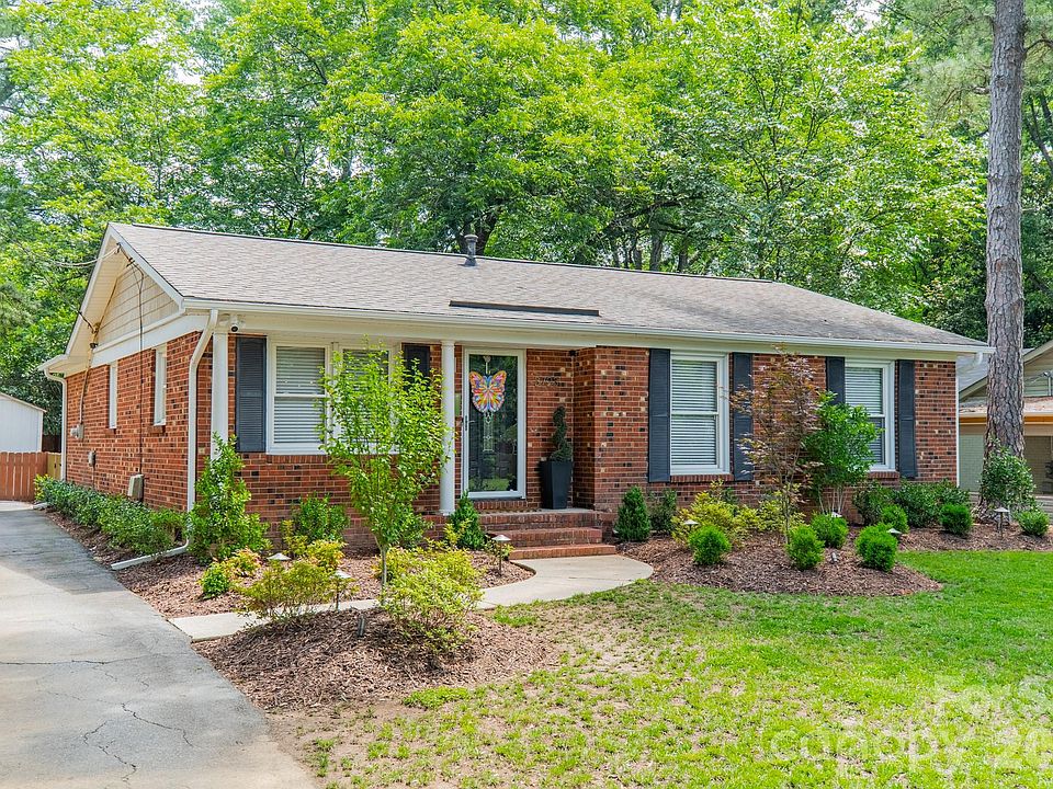 AG　① 3723 Litchfield Rd, Charlotte, NC 28211 | MLS #4387629 | Zillow